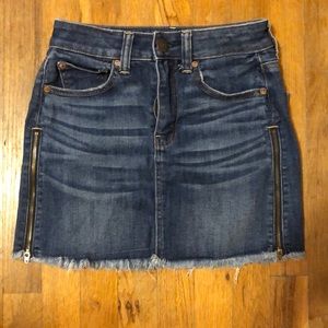 American Eagle women’s shorts